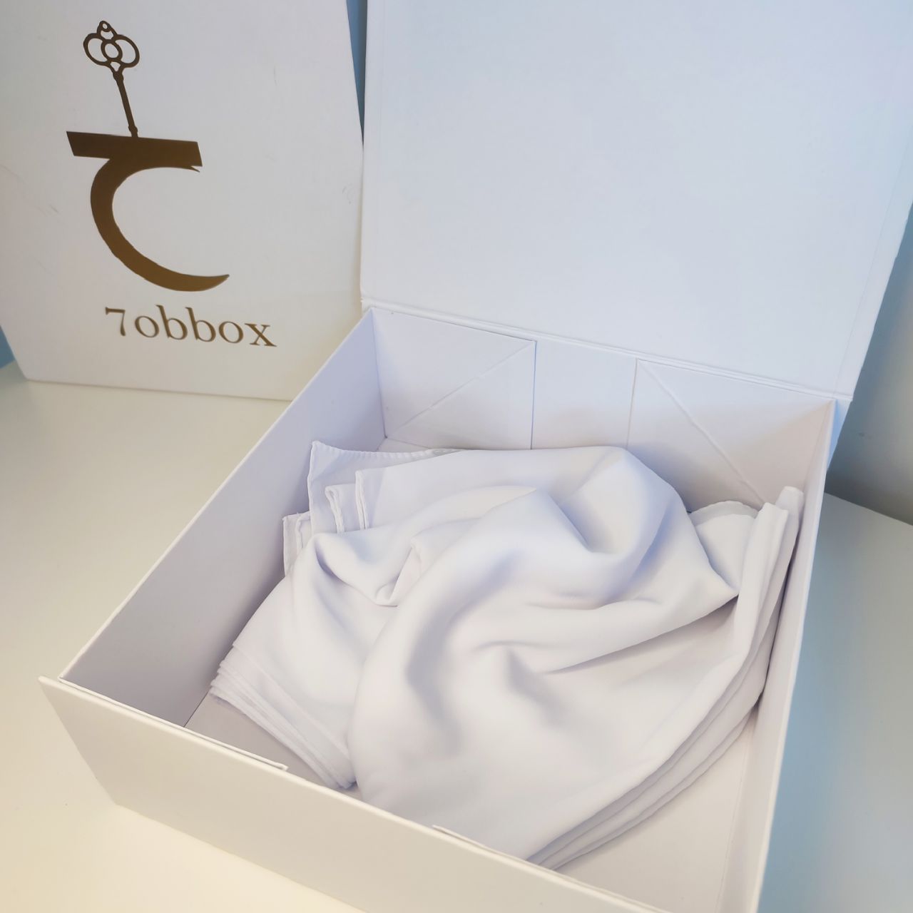 Hijab Soie de Médine Blanc - 7obbox Élégance et Confort pour un Look Sophistiqué